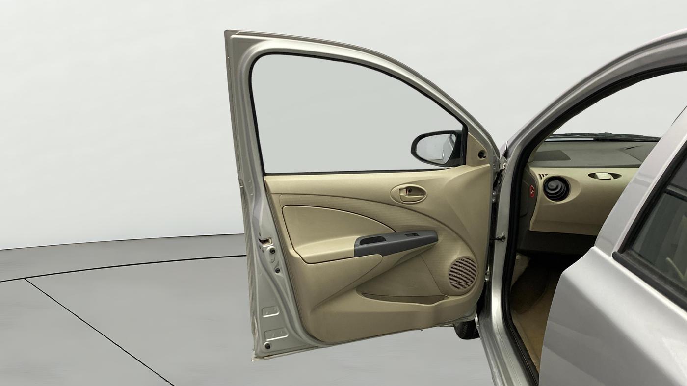 2015 Toyota Etios G, Petrol, Manual, 69,861 km, LHS Front Door