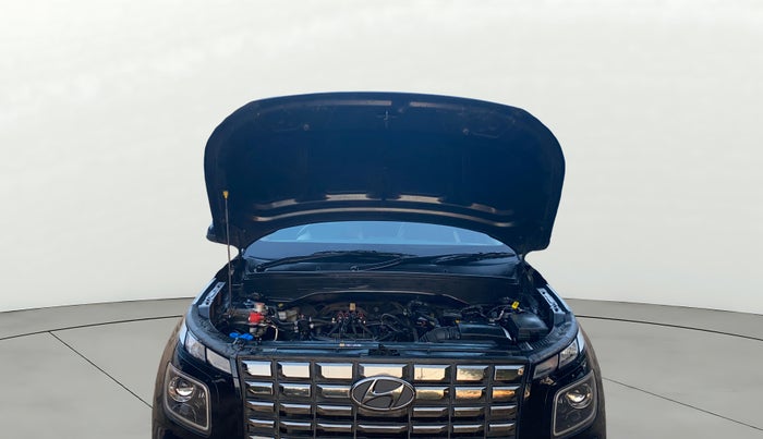 2024 Hyundai VENUE SX 1.2 PETROL, CNG, Manual, 31,232 km, Open Bonet