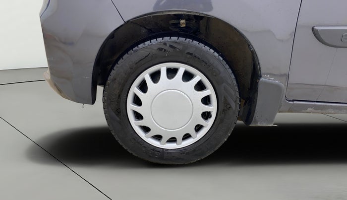 2021 Maruti Alto LXI, CNG, Manual, 71,084 km, Left Front Wheel