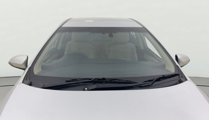 2014 Toyota Corolla Altis GL PETROL, Petrol, Manual, 1,32,247 km, Front Windshield