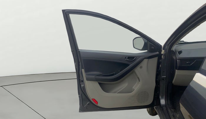 2018 Tata NEXON XE DIESEL, Diesel, Manual, 61,900 km, LHS Front Door