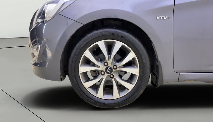 2016 Hyundai Verna 1.6 VTVT SX AT, Petrol, Automatic, 75,781 km, Left Front Wheel