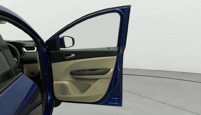 2019 Renault TRIBER RXZ, Petrol, Manual, 1,00,689 km, RHS Front Door