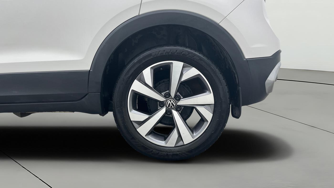 2025 Volkswagen TAIGUN TOPLINE 1.0 TSI MT, Petrol, Manual, 6,099 km, Left Rear Wheel