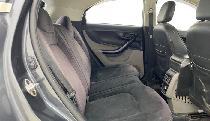 2018 Tata NEXON XT DIESEL, Diesel, Manual, 82,828 km, Right Side Rear Door Cabin