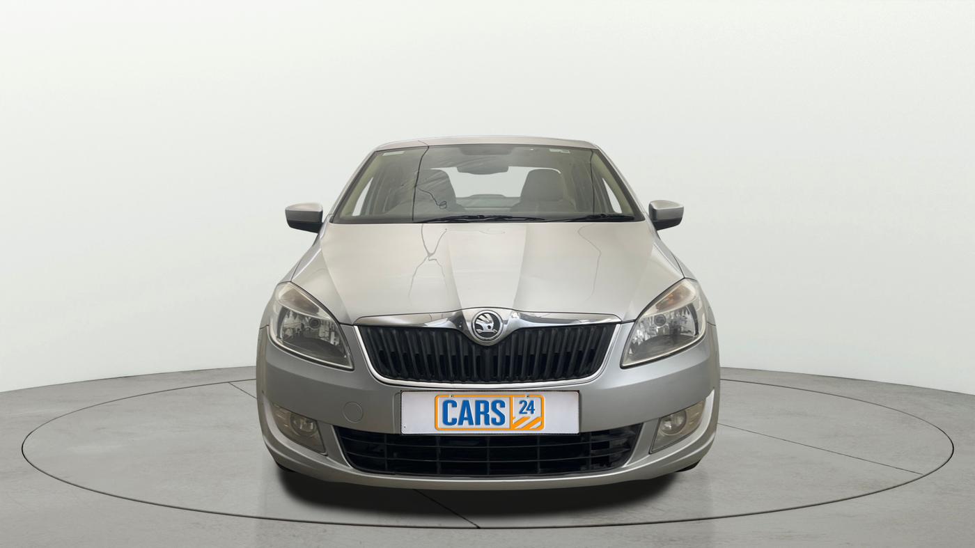 2013 Skoda Rapid ELEGANCE 1.6 MPI MT, Petrol, Manual, 84,349 km, Front