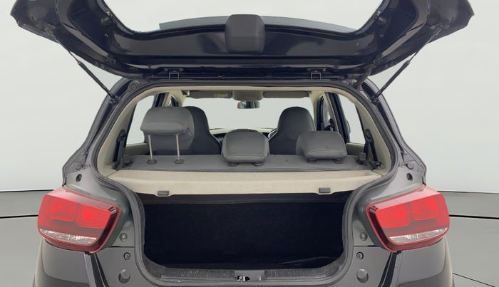 2016 Mahindra Kuv100 K8 6 STR, Petrol, Manual, 32,042 km, Boot Open Zoomed View