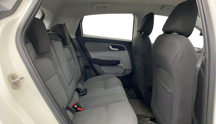 2020 Tata ALTROZ XZ PETROL, Petrol, Manual, 33,860 km, Right Side Rear Door Cabin