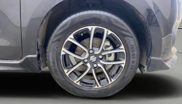 2023 Maruti Swift ZXI PLUS AMT, Petrol, Automatic, 13,554 km, Right Front Wheel