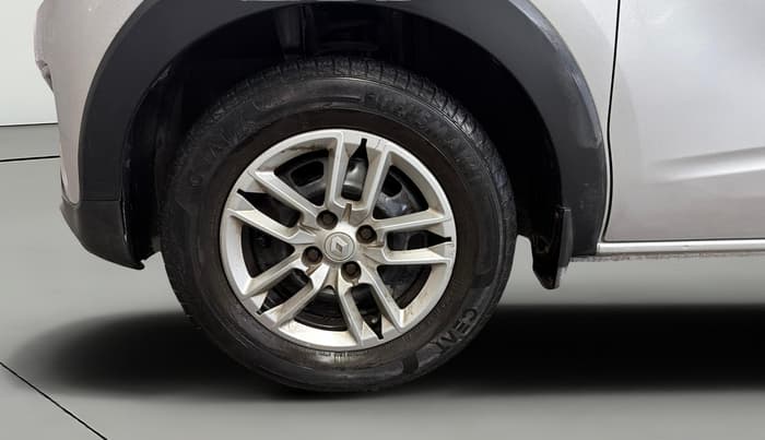 2019 Renault TRIBER RXT, Petrol, Manual, 17,775 km, Left Front Wheel
