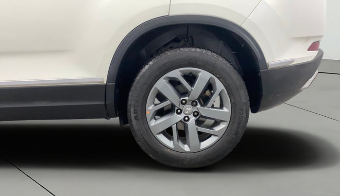 2021 Tata Safari XT PLUS, Diesel, Manual, 1,16,766 km, Left Rear Wheel