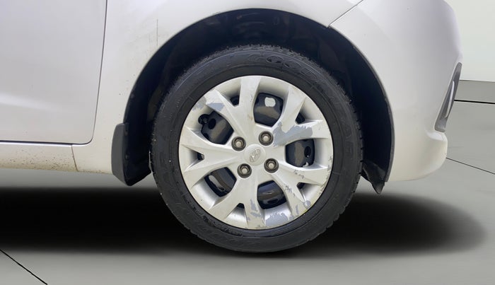 2018 Hyundai Grand i10 MAGNA AT 1.2 KAPPA VTVT, Petrol, Automatic, 55,951 km, Right Front Wheel