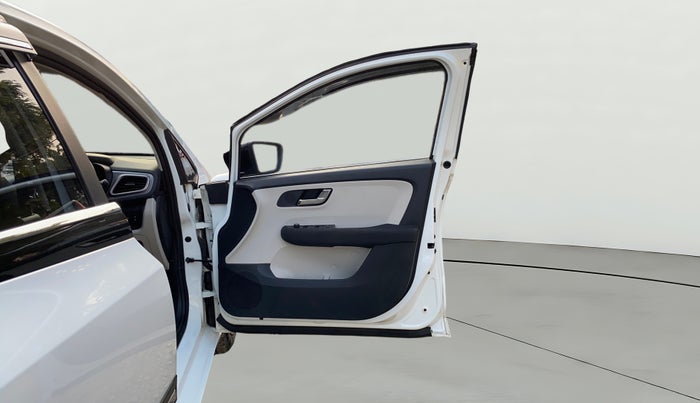 2023 Tata ALTROZ XZ PLUS PETROL, Petrol, Manual, 10,089 km, RHS Front Door