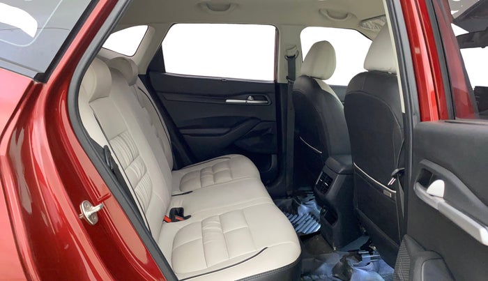 2021 KIA SELTOS HTK PLUS AT 1.5 DIESEL, Diesel, Automatic, 74,425 km, Right Side Rear Door Cabin