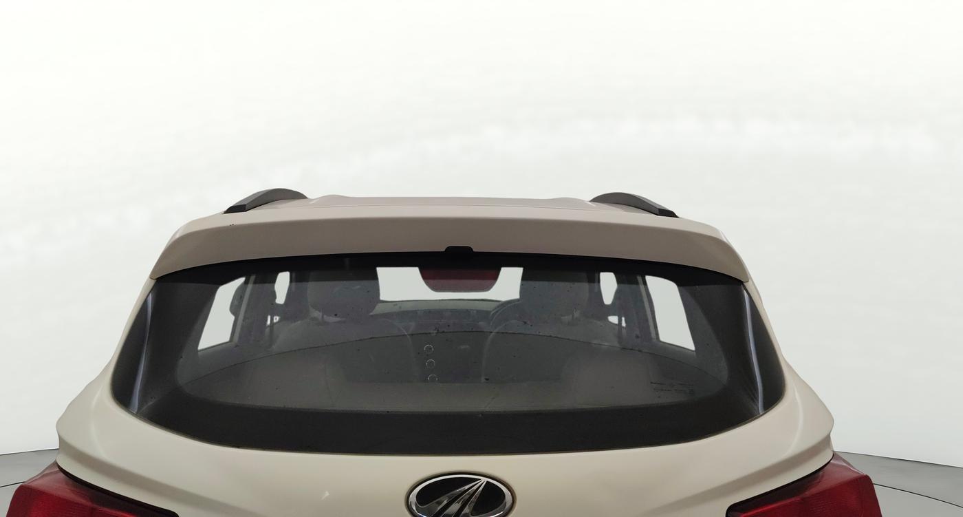 2016 Mahindra Kuv100 K4 5 STR, Petrol, Manual, 44,283 km, Rear Windshield