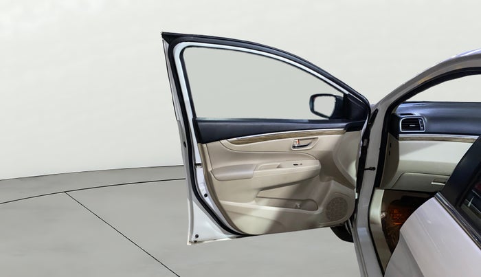 2018 Maruti Ciaz ALPHA 1.5 SHVS PETROL, Petrol, Manual, 41,792 km, LHS Front Door