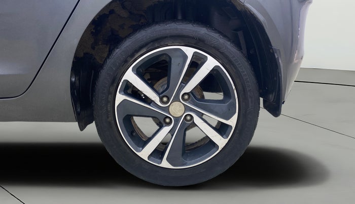 2022 Tata ALTROZ XZA PLUS, Petrol, Automatic, 44,371 km, Left Rear Wheel