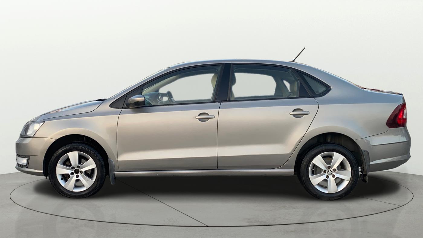2017 Skoda Rapid AMBITION 1.5 TDI, Diesel, Manual, 1,21,731 km, Left Side