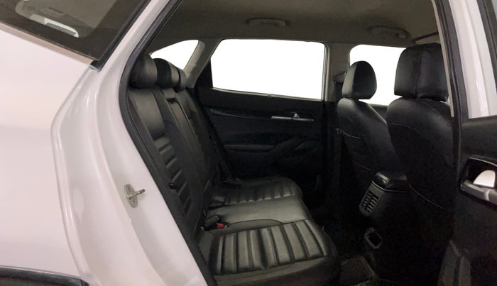 2019 KIA SELTOS GTX AT 1.4 PETROL DUAL TONE, Petrol, Automatic, 99,072 km, Right Side Rear Door Cabin