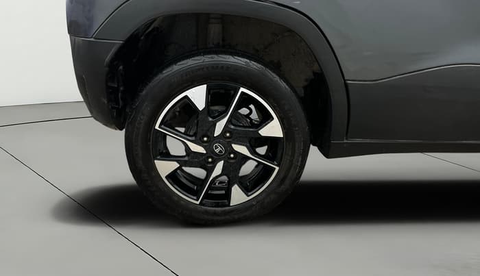 2023 Tata PUNCH ACCOMPLISHED DAZZLE SUNROOF CNG MT, CNG, Manual, 20,152 km, Right Rear Wheel