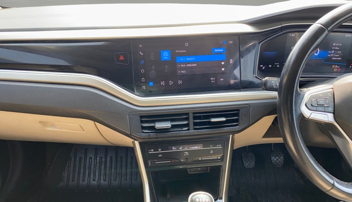 2023 Volkswagen VIRTUS TOPLINE TSI 1.0 MT, Petrol, Manual, 50,814 km, Air Conditioner