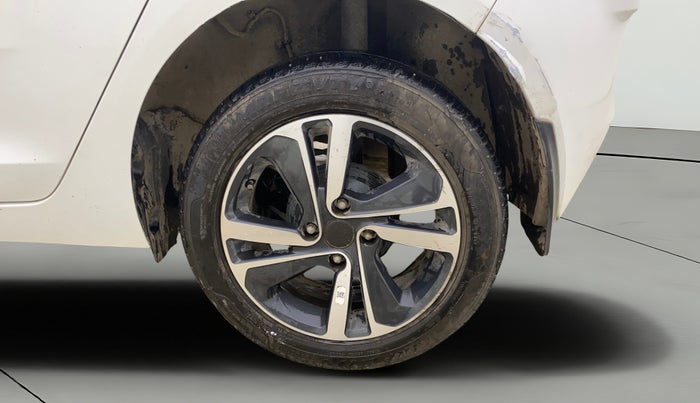 2021 Tata ALTROZ XZ PETROL, Petrol, Manual, 24,310 km, Left Rear Wheel