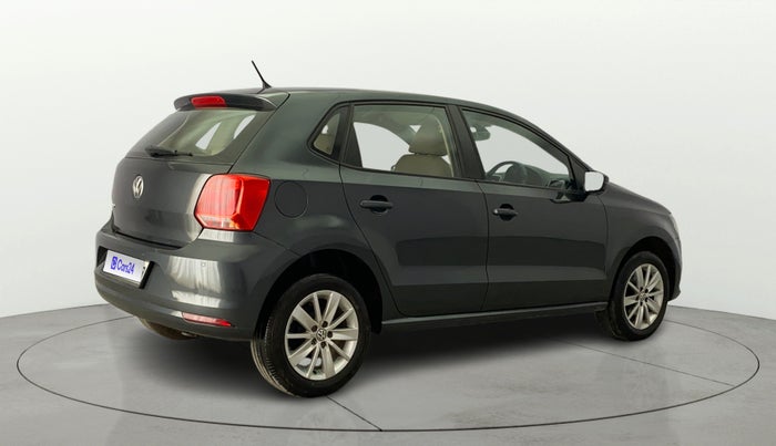 2017 Volkswagen Polo HIGHLINE1.2L, Petrol, Manual, 1,03,836 km, Right Back Diagonal