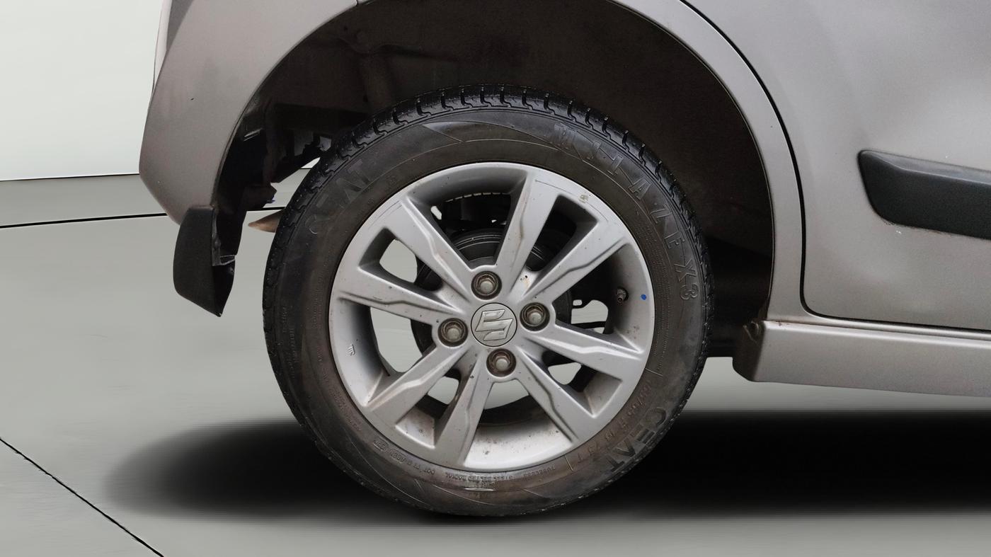 2018 Maruti Wagon R 1.0 VXI+ AMT, Petrol, Automatic, 21,812 km, Right Rear Wheel