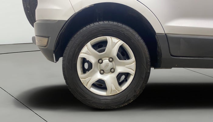 2017 Ford Ecosport TREND 1.5L DIESEL, Diesel, Manual, 1,36,543 km, Right Rear Wheel