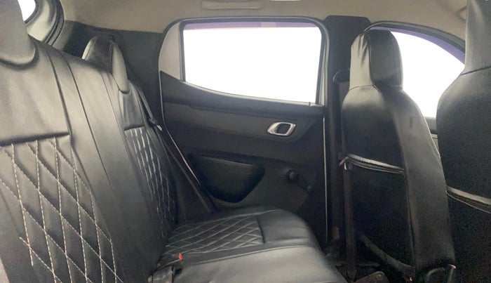 2018 Renault Kwid RXT 1.0, Petrol, Manual, 57,335 km, Right Side Rear Door Cabin