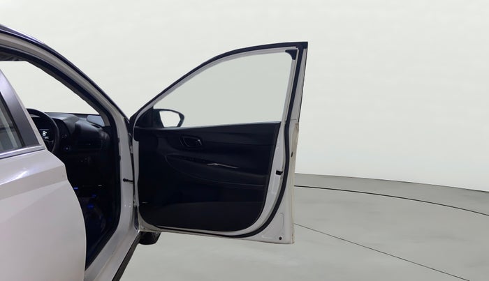 2020 Hyundai NEW I20 ASTA 1.2 AT, Petrol, Automatic, 49,082 km, RHS Front Door