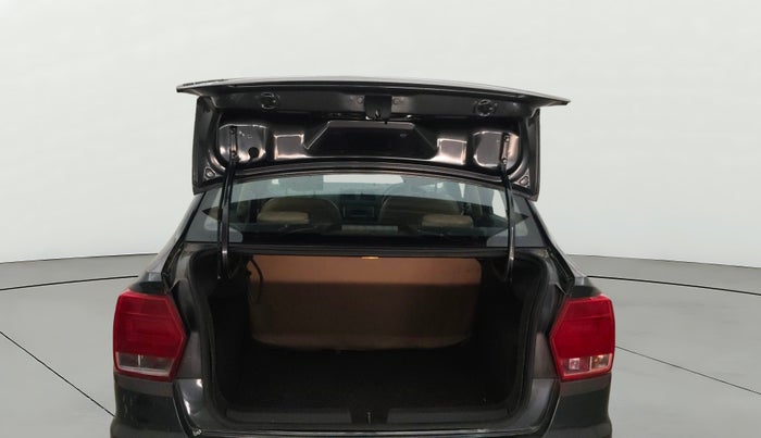 2016 Volkswagen Ameo COMFORTLINE 1.2L, Petrol, Manual, 77,841 km, Boot Door Open