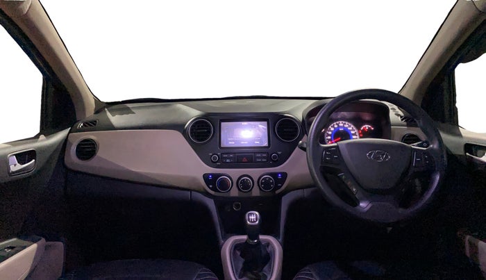 2017 Hyundai Grand i10 SPORTZ (O) 1.2 KAPPA VTVT, Petrol, Manual, 38,898 km, Dashboard