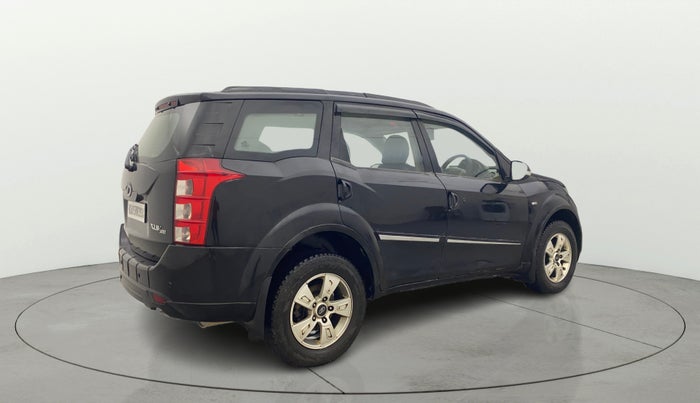 2013 Mahindra XUV500 W8, Diesel, Manual, 97,655 km, Right Back Diagonal