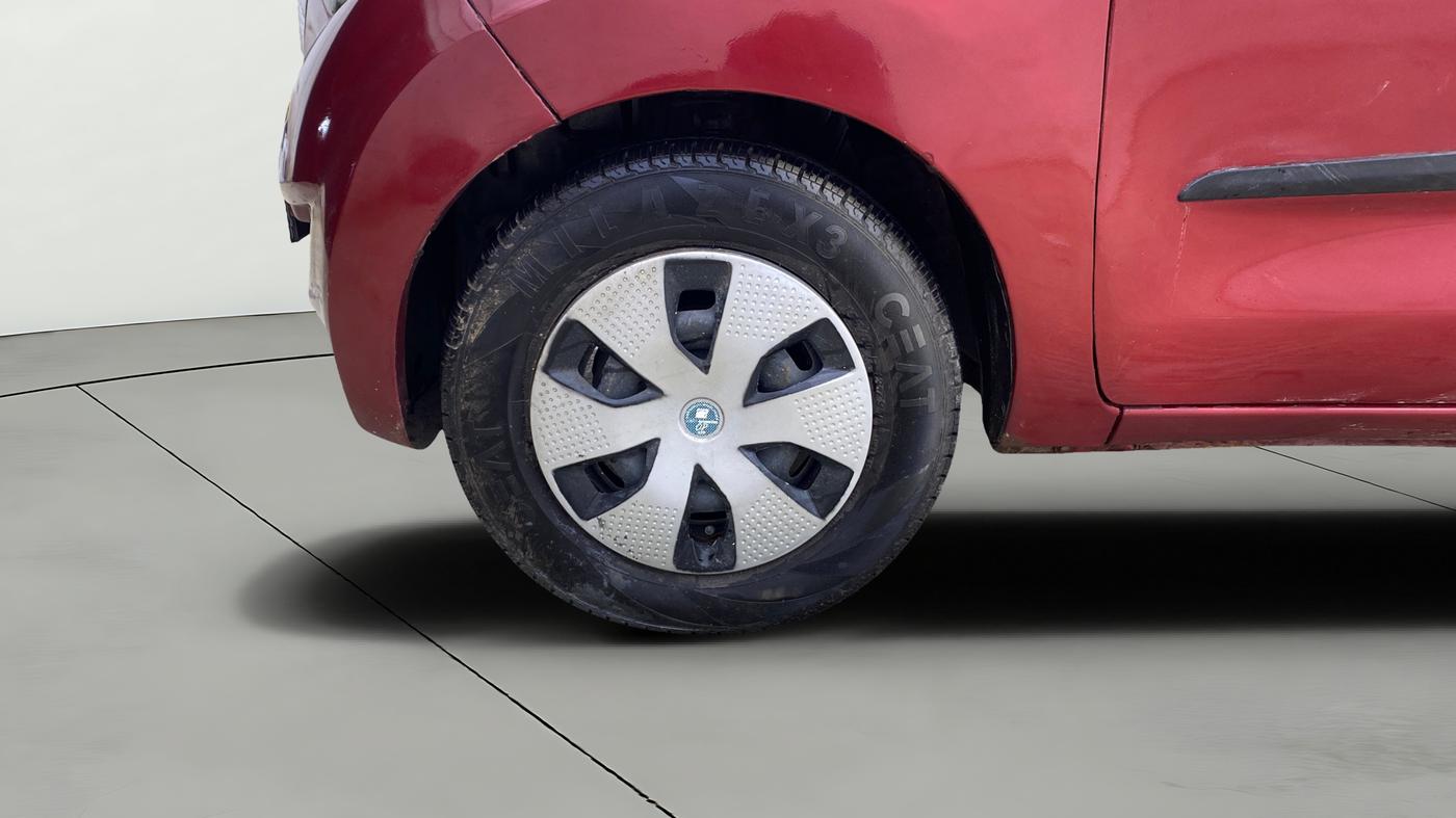 2019 Datsun Redi Go S 1.0 AMT, Petrol, Automatic, 37,995 km, Left Front Wheel