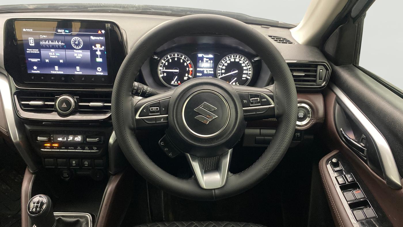 2024 Maruti Grand Vitara ZETA SMART HYBRID, Petrol, Manual, 13,786 km, Steering Wheel Close Up