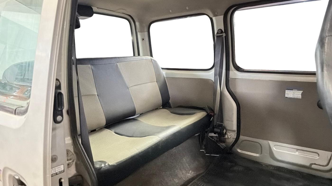 2016 Maruti Eeco 5 STR WITH A/C+HTR CNG, CNG, Manual, 47,578 km, Right Side Rear Door Cabin