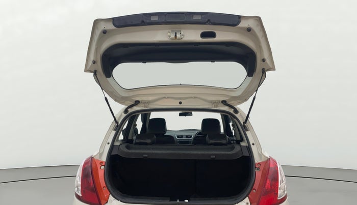 2014 Maruti Swift VXI, Petrol, Manual, 76,015 km, Boot Door Open