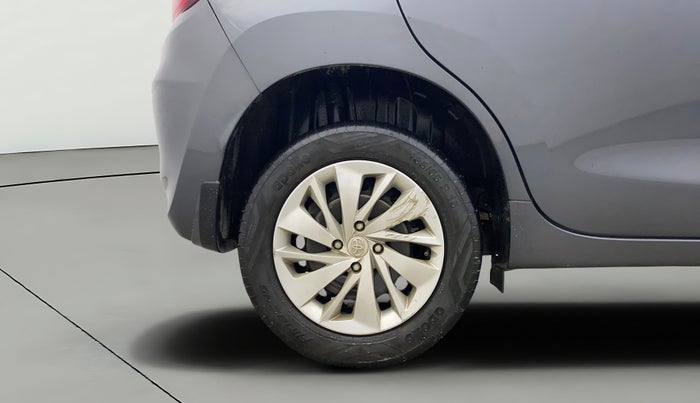 2022 Toyota Glanza E, Petrol, Manual, 23,917 km, Right Rear Wheel