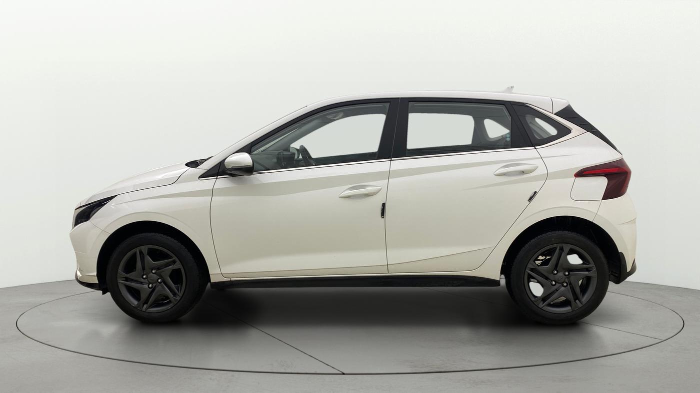 2022 Hyundai NEW I20 SPORTZ 1.2 MT, Petrol, Manual, 16,581 km, Left Side