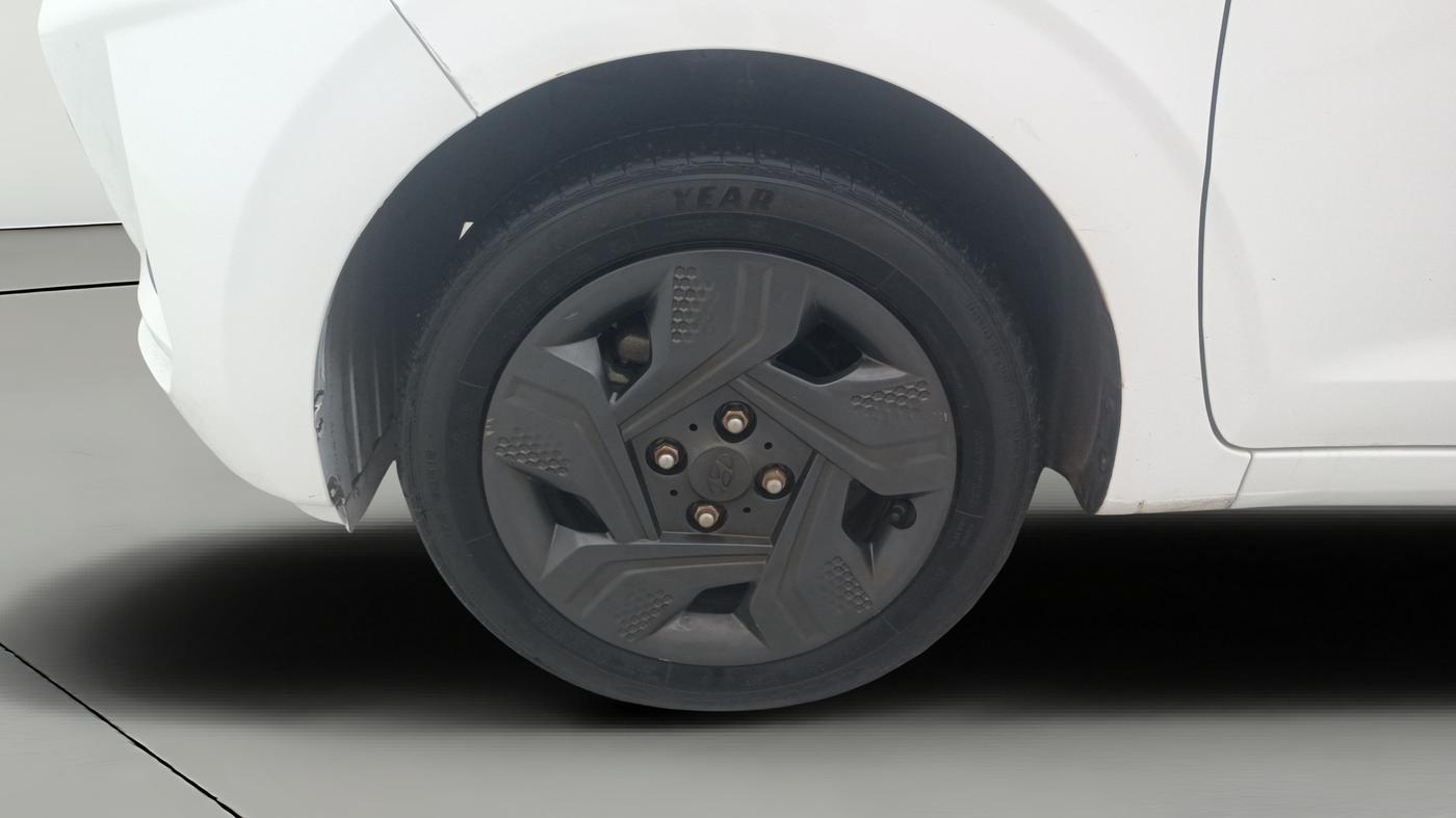 2022 Hyundai GRAND I10 NIOS MAGNA CORPORATE EDITION 1.2 KAPPA VTVT, Petrol, Manual, 35,877 km, Left Front Wheel