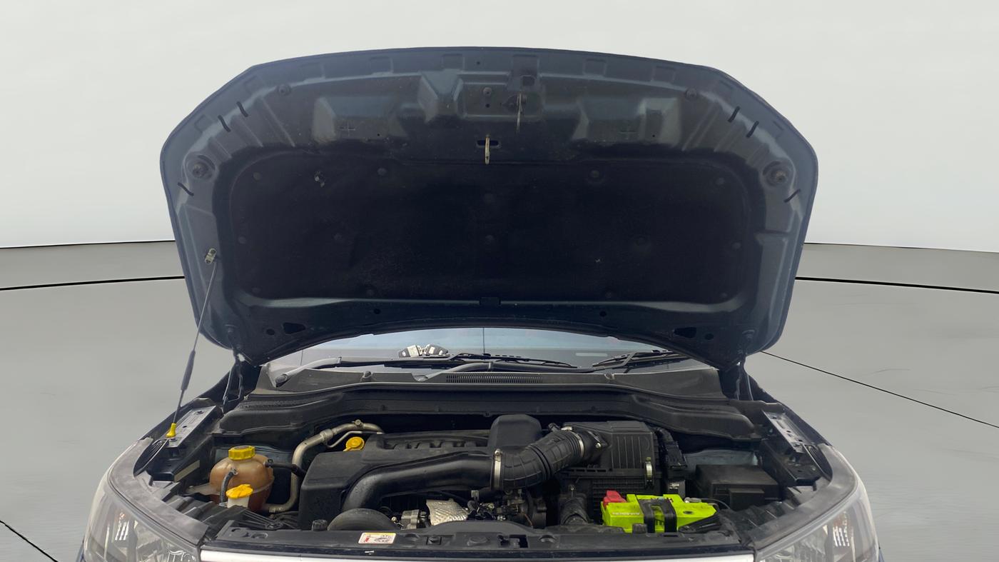 2021 Mahindra XUV300 W6 1.5 Diesel, Diesel, Manual, 46,982 km, Open Bonet