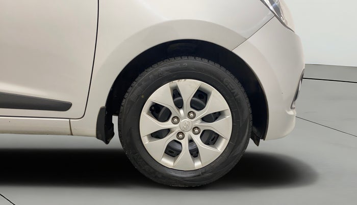 2015 Hyundai Xcent S 1.2, Petrol, Manual, 55,940 km, Right Front Wheel