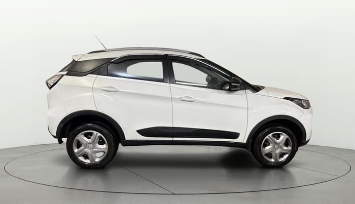 2022 Tata NEXON XM PETROL, Petrol, Manual, 21,606 km, Right Side View