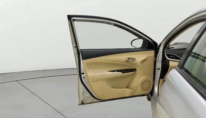 2020 Toyota YARIS G MT, Petrol, Manual, 48,693 km, LHS Front Door