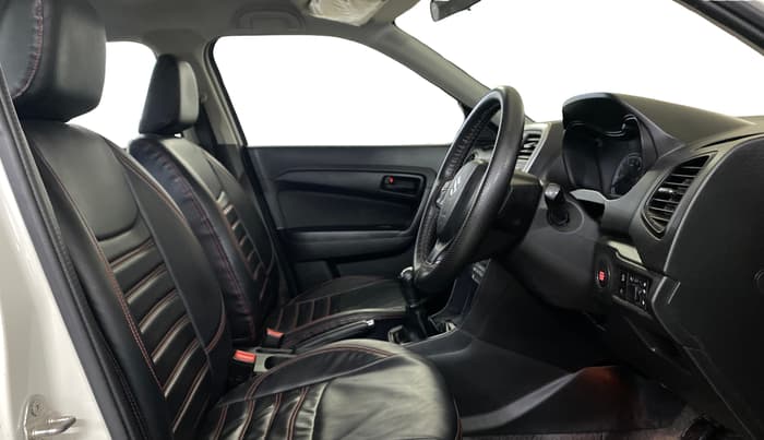 2020 Maruti Vitara Brezza VXI, Petrol, Manual, 29,366 km, Right Side Front Door Cabin