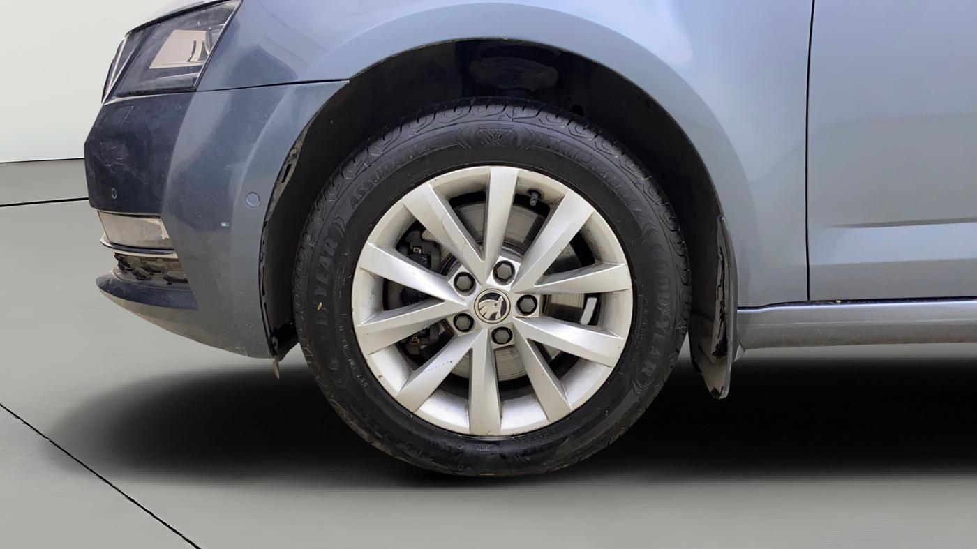 2018 Skoda Octavia L&K 1.8 TSI AT, Petrol, Automatic, 50,087 km, Left Front Wheel