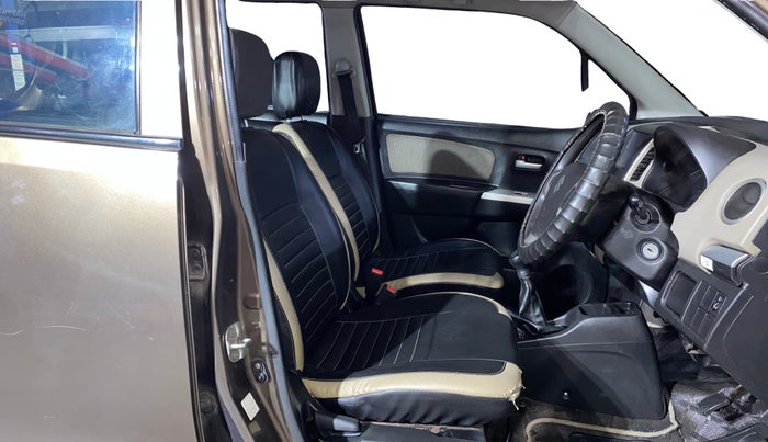2014 Maruti Wagon R 1.0 LXI, Petrol, Manual, 68,771 km, Right Side Front Door Cabin