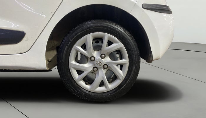 2019 Hyundai Grand i10 SPORTZ 1.2 KAPPA VTVT, Petrol, Manual, 1,00,189 km, Left Rear Wheel