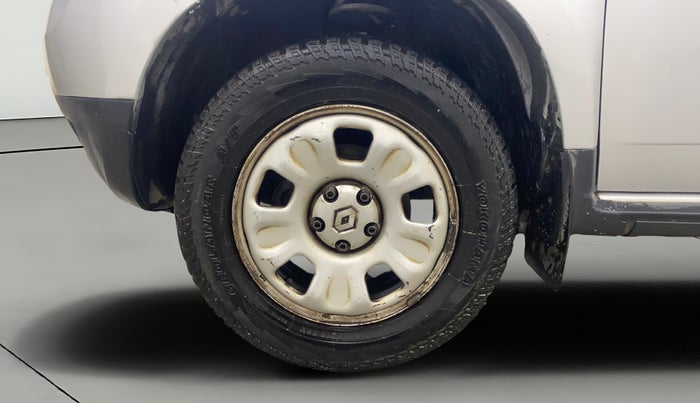2014 Renault Duster RXL PETROL, Petrol, Manual, 1,25,234 km, Left Front Wheel